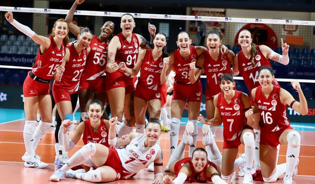 Kupa Voley’de İzmir derbisi sona erdi: Aras Kargo’dan Göztepe’ye set yok