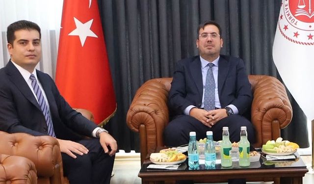Bakan Yardımcısı Can Tuncay müjdeyi verdi!  Çeşme Adliyesi’nde ulaşım sorunu çözüldü!