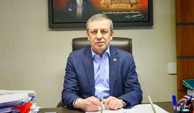CHP’li Rahmi Aşkın Türeli, Sosyal Demokrasi Derneği üyeliğinden istifa etti