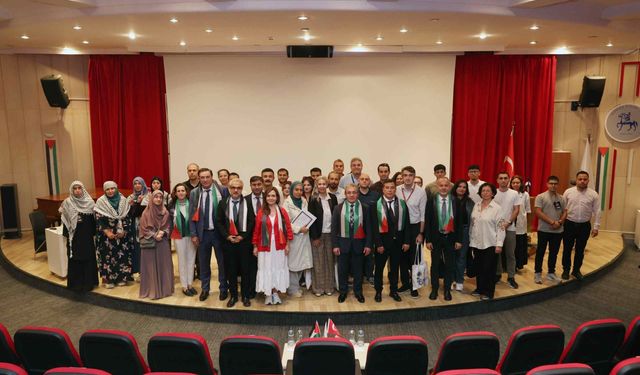 Gazze’de bilimin ayakta kalma mücadelesi DEÜ’de konuşuldu!
