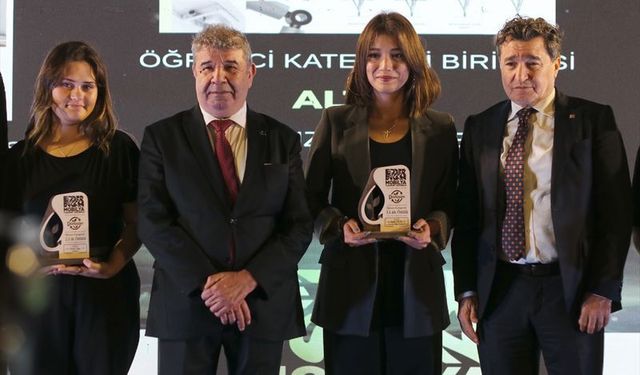 Ezber Bozan Mobilya Tasarım Yarışması'nda ödüller verildi