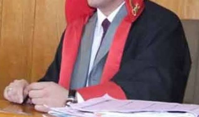 Duruşma salonunu kilitleyerek usulsüz celse açan 'hakim' açığa alındı!