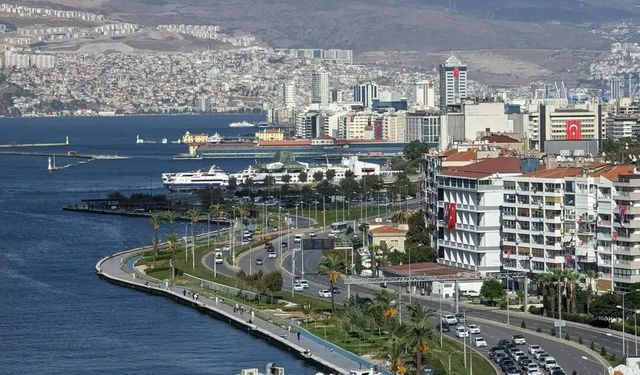 İzmir'de 13 Eylül'de hava nasıl olacak? İşte ilçe ilçe en düşük ve en yüksek sıcaklıklar...