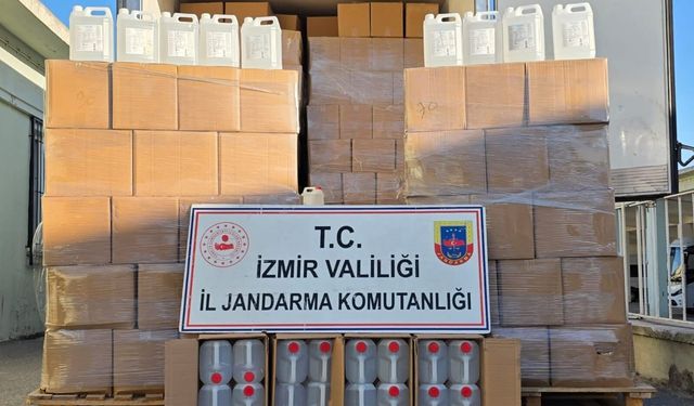 İzmir'de milyonluk kaçak alkol operasyonu: İki ilçede eş zamanlı baskın