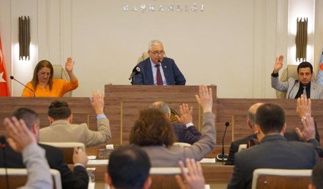 İzmir Valisi Süleyman Elban talimat verdi, Kemalpaşa Meclisi olağanüstü toplandı! Yıkılacak hükümet konağı için yol haritası hazır
