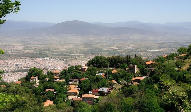 İzmir’de hala bilmeyenler var! Kestane ağaçlarının gölgesinde sonbaharın en sevilen rotası