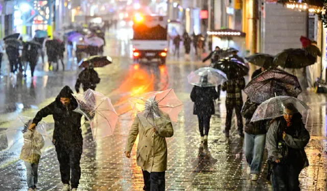 İzmir'de sel riski var mı? Sel baskın haritası: Hangi illerde ve ilçelerde sel tehlikesi var?