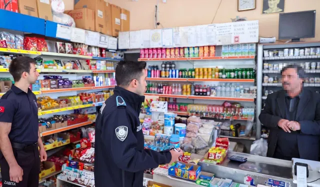 Buca’da okul çevrelerine zabıta kalkanı: Eğitimi tehdit eden ürünlere geçit yok!
