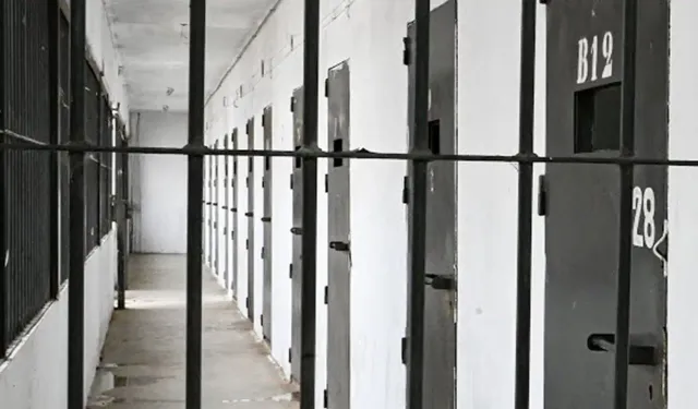 Birden fazla kez aynı suçu işlemiş: Cezaevine uyarıcı madde sokmaya çalışan avukata 23 yıl hapis!