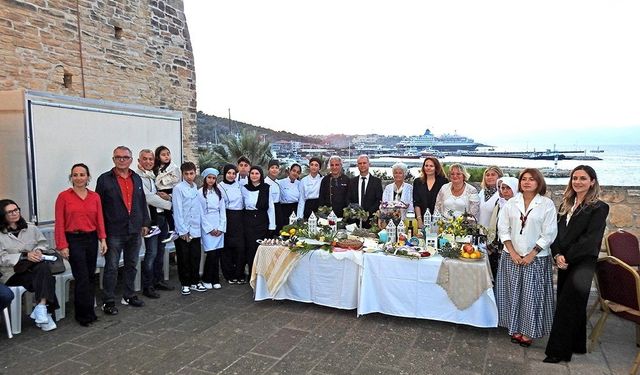 Çeşme Kalesi’nde tarih kokan ziyafet: Osmanlı ve Selçuklu lezzetleri Kültür Sofrası'nda!