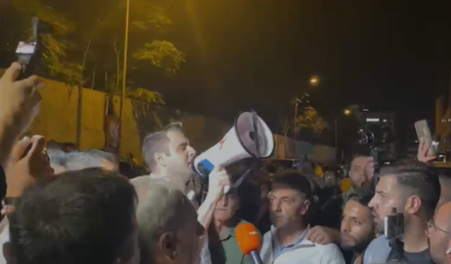 YENİ Parti eyleminde arbede: Polis provakasyona izin vermedi