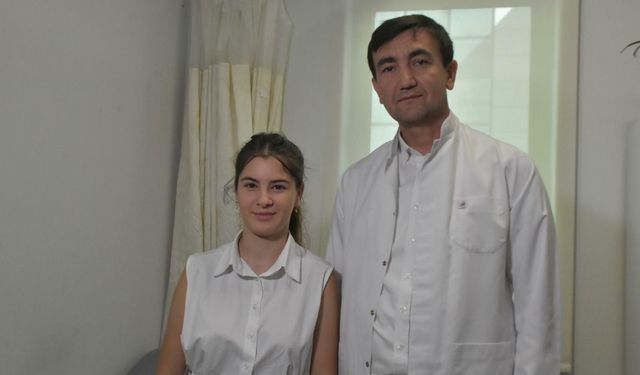 "Fazla Kaburga" rahatsızlığı sanatını elinden alıyordu! İzmir Şehir Hastanesi'ndeki operasyonla sağlığına kavuştu