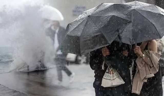 İzmir kıyıları için hortum alarmı: Meteoroloji’den 28 Ekim Çarşamba için 26 saatlik uyarı!