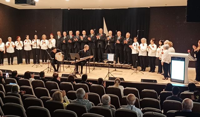 İzmir’de İleri Yaş Sempozyumu başladı: “Yaşlılar söz sahibi olmalı”