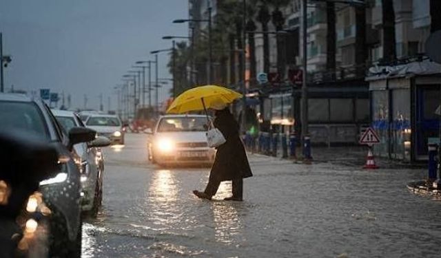 İzmir’e sarı kodlu yağış uyarısı! Ani sel ve su baskınına dikkat