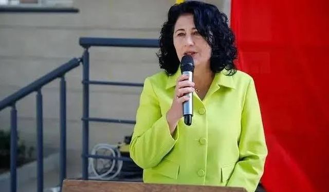 İzmir’in kuzeyinde transfer trafiği!  Bodur ‘AK Parti’ iddialarına cevap verdi!