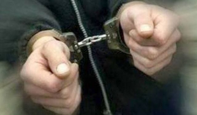 Başkan yardımcısı, polis memuru, bekçi de gözaltında: Mübaşir ile zabıt katiplerini mesajlar yaktı!