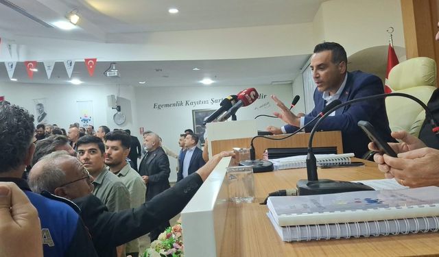 Çiğli’de AK Parti transferinin ardından gergin meclis!