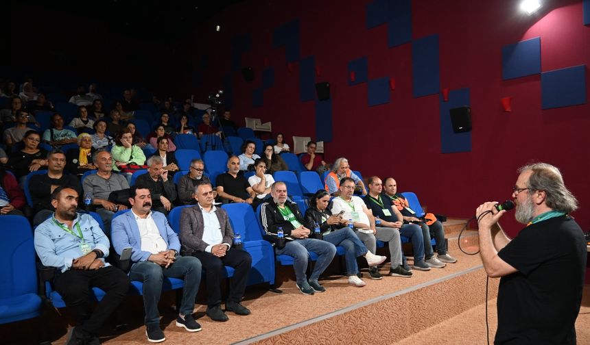 Torbalı’da ‘Şifa Niyetine’ gösteri Metropolis Tiyatro Festivali devam ediyor