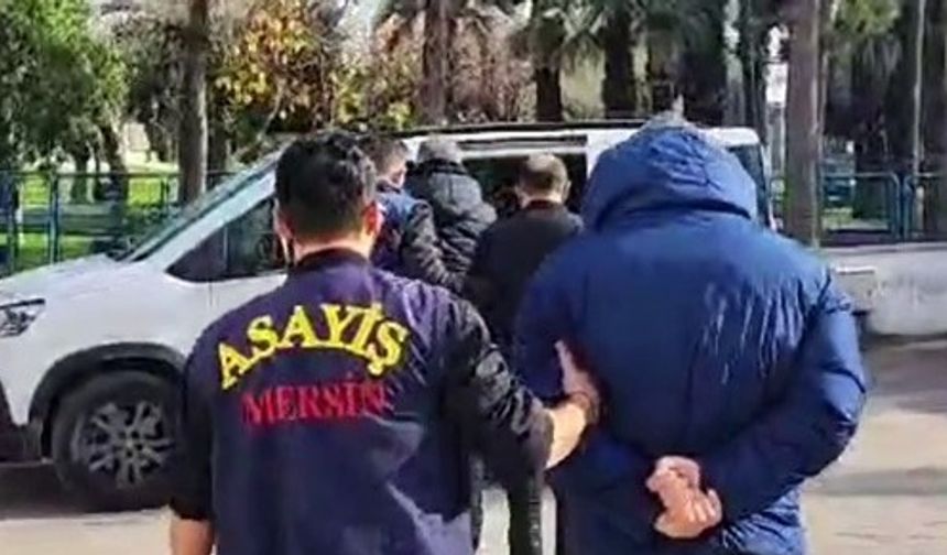 Mersin'de sazan sarmalı yöntemiyle dolandırıcılık yapan şüpheliler tutuklandı
