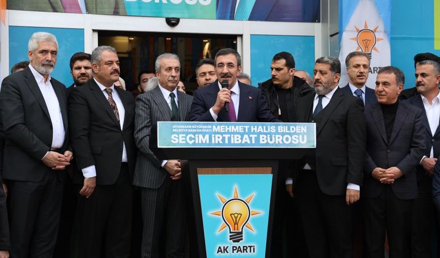 Cumhurbaşkanı Yardımcısı Cevdet Yılmaz 'Diyarbakır'ın daha fazla hizmete, ihtiyacı var'
