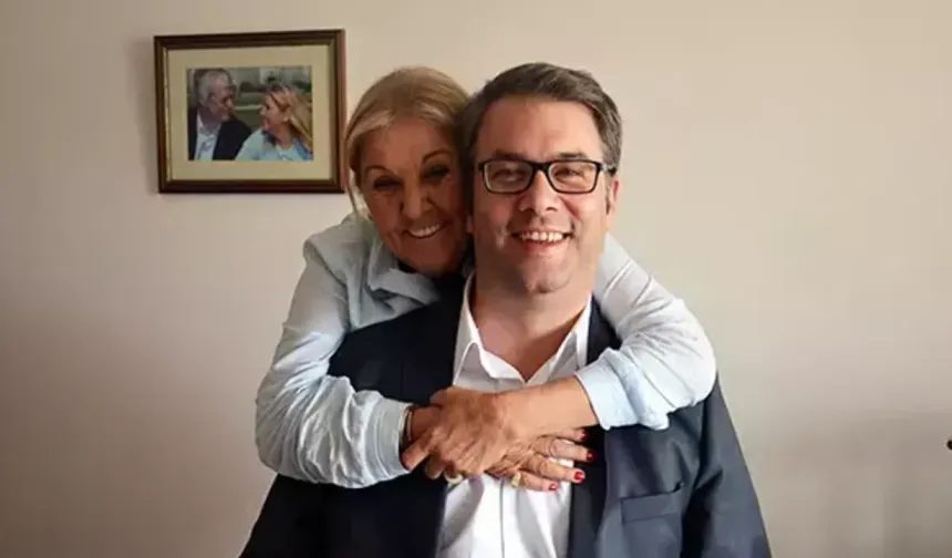 Eski İzmir Belediye Başkanı'nın eşi Mine Piriştina verdiği kanser savaşına yenik düştü!
