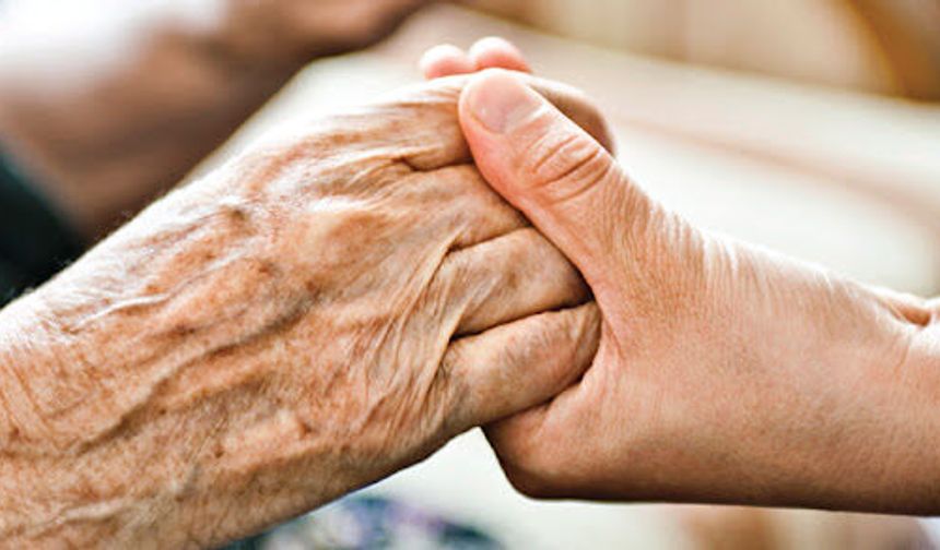 Parkinson hastalığı belirtileri nelerdir? Uzm. Dr. Zeynep Zerrin Göz’den hayati uyarılar