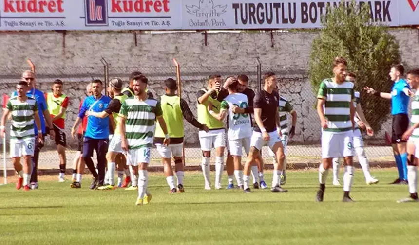 Efeler 09 Turgutluspor'u 4-1 Yendi ve Play-Off'larda İkinci Tura Yükseldi!