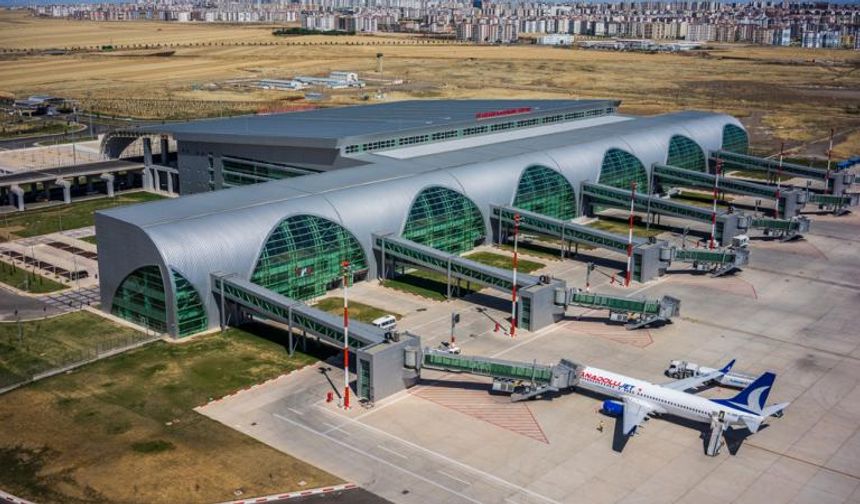 Diyarbakır Havalimanı Nisan ayında 178 bine yakın yolcuya hizmet verdi!