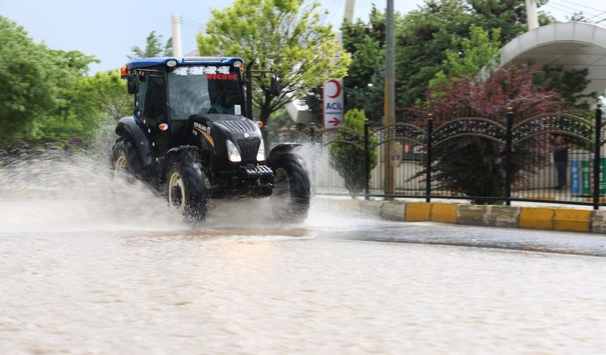 Elazığ'da kuvvetli yağış hayatı olumsuz etkiledi