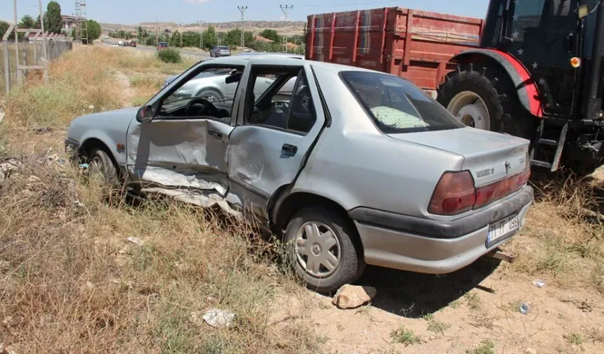 Kırıkkale'de iki otomobil çarpıştı: 7 yaralı