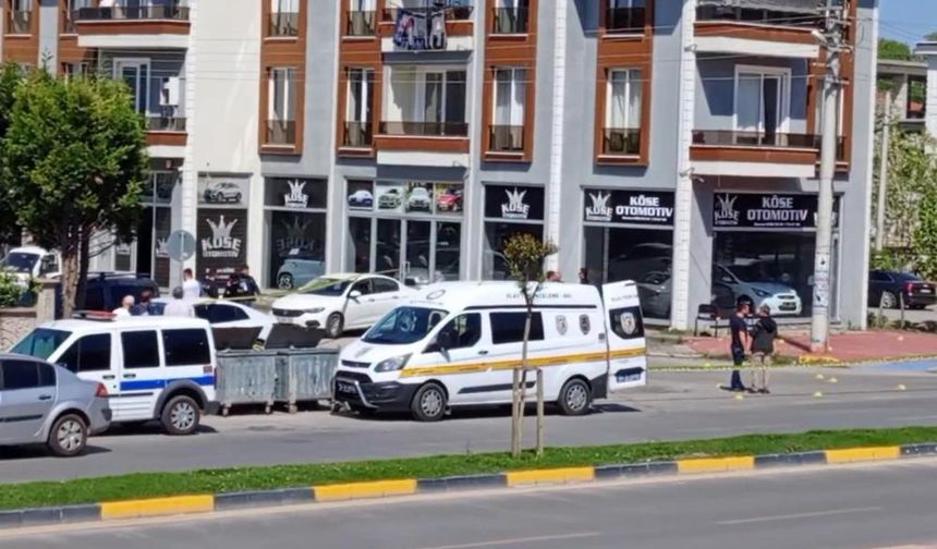 Sakarya'da araç alım satım tartışması silahlı kavgaya dönüştü: İki yaralı