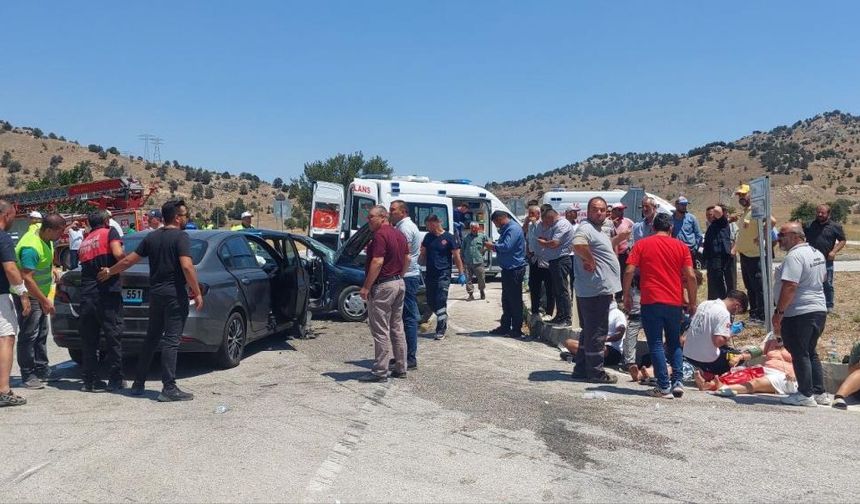 Burdur'da ortalık savaş alanına döndü: 1'i ağır 10 yaralı!