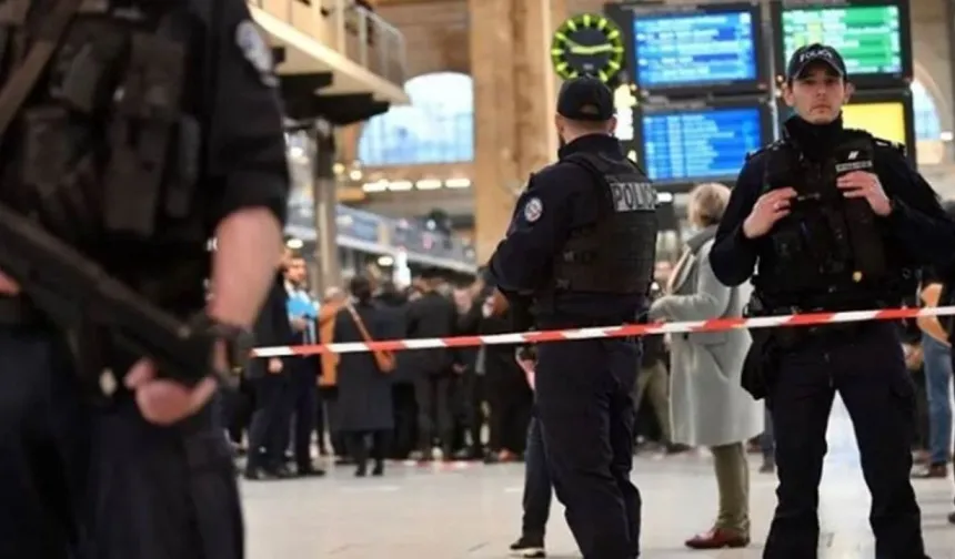 Fransa'da bomba alarmı! Basel-Mulhouse Havalimanı boşaltıldı