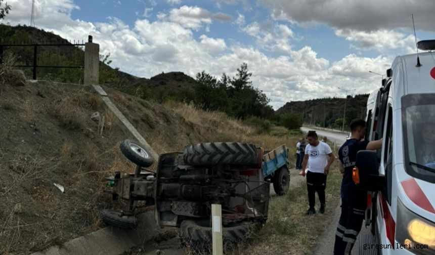 Çorum'da kontrolden çıkan traktör devrildi: 1 yaralı!