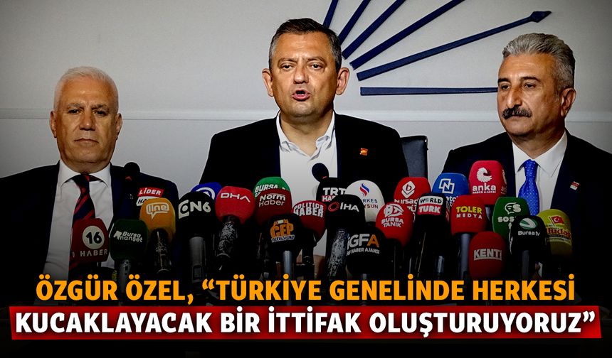 Özgür Özel'den Yönetim Eleştirisi: 'Türkiye İki Büyük Açmazın Pençesinde!'