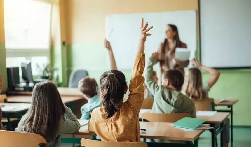 MEB duyurdu: Öğretmenlerin ara tatil semineri çevrim içi olacak