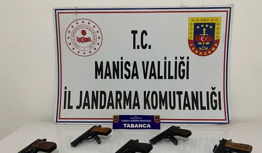 Jandarma, silah kaçakçılığına geçit vermiyor