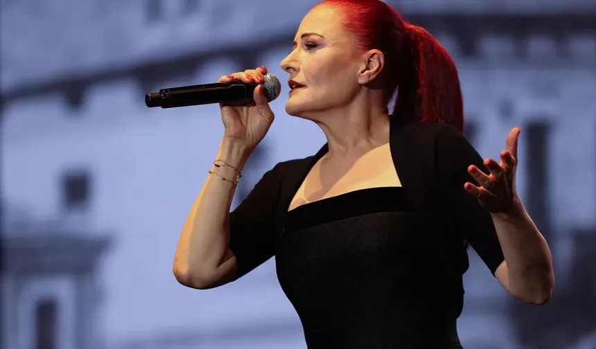 Bayraklı’da 29 Ekim coşkusu! Candan Erçetin konser verecek