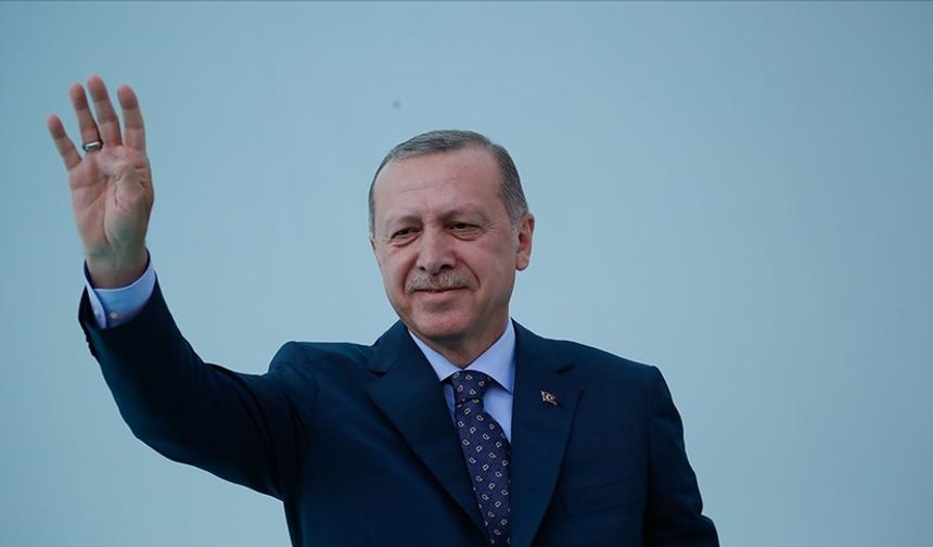 Cumhurbaşkanı Erdoğan'dan asgari ücret açıklaması: ''Milletimize hayırlı olsun!''