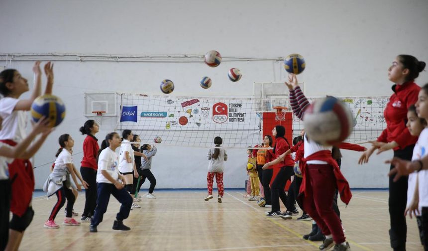 Gençler için spor, sanat ve eğlence dolu bir tatil fırsatı!