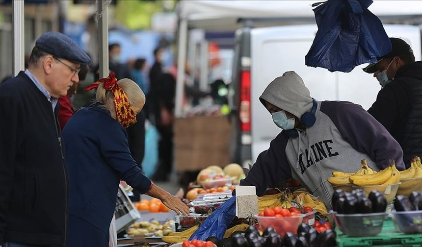 İngiltere'de yıllık enflasyon yüzde 2.5'a düştü, yine de endişeli hava dağılmış değil!