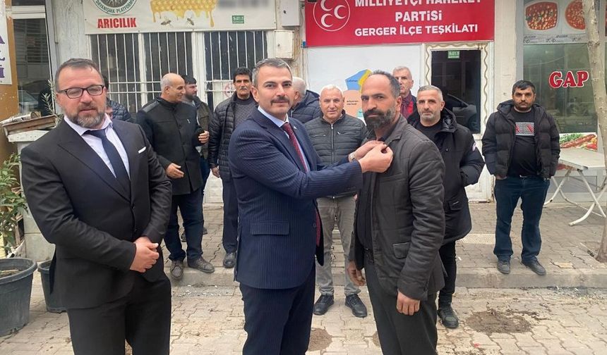 İyi Parti’li 38 kişi topluca istifa edip MHP’ye geçti