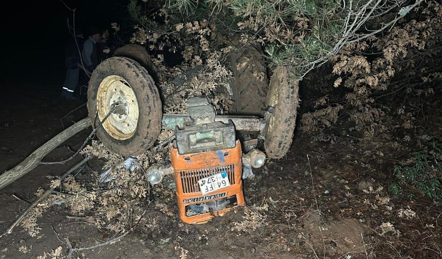 Banaz'da feci traktör kazası: 1'i çocuk 2 ölü!