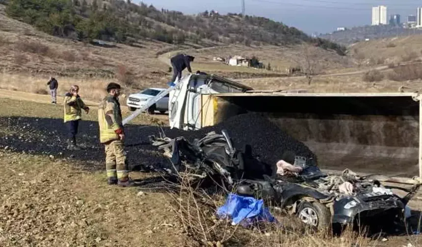 Ankara’da zift yüklü kamyon devrildi: 3 belediye personeli hayatını kaybetti