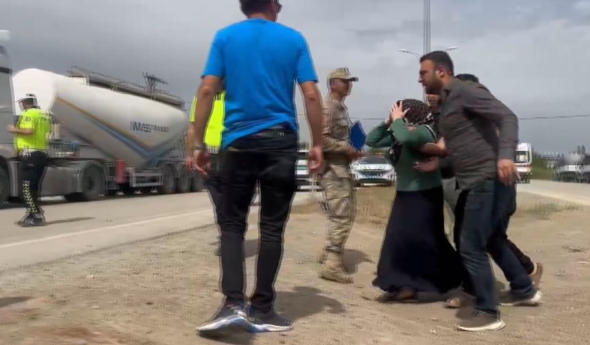 Hatay'da oğlu kazada yaralanan anne sinir krizi geçirip feryat etti!