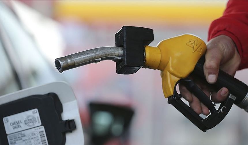 Akaryakıta çifte zam! Önce benzinde sonra motorinde fiyatlar değişecek