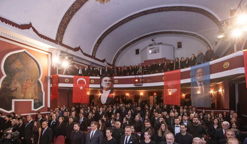 İzmirli belediye başkanları Özel'e desteğe gidiyor!