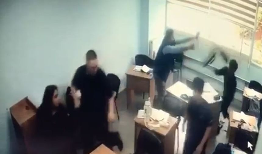 Eğitim kurumunda akıl almaz saldırı: Bıçak ve sopayla sınıfı bastı!