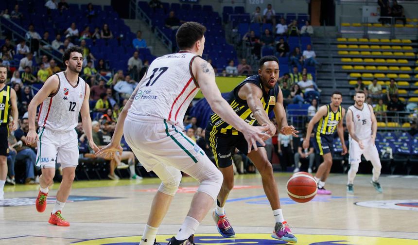 Karşıyaka, Fenerbahçe Beko deplasmanında mağlup!